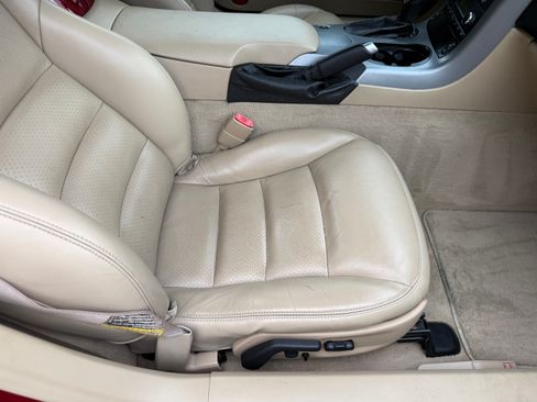 Used 2006 Chevrolet Corvette Convertible RWD image 87