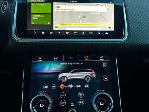 Used 2018 Land Rover Range Rover Velar S AWD/4WD image 28