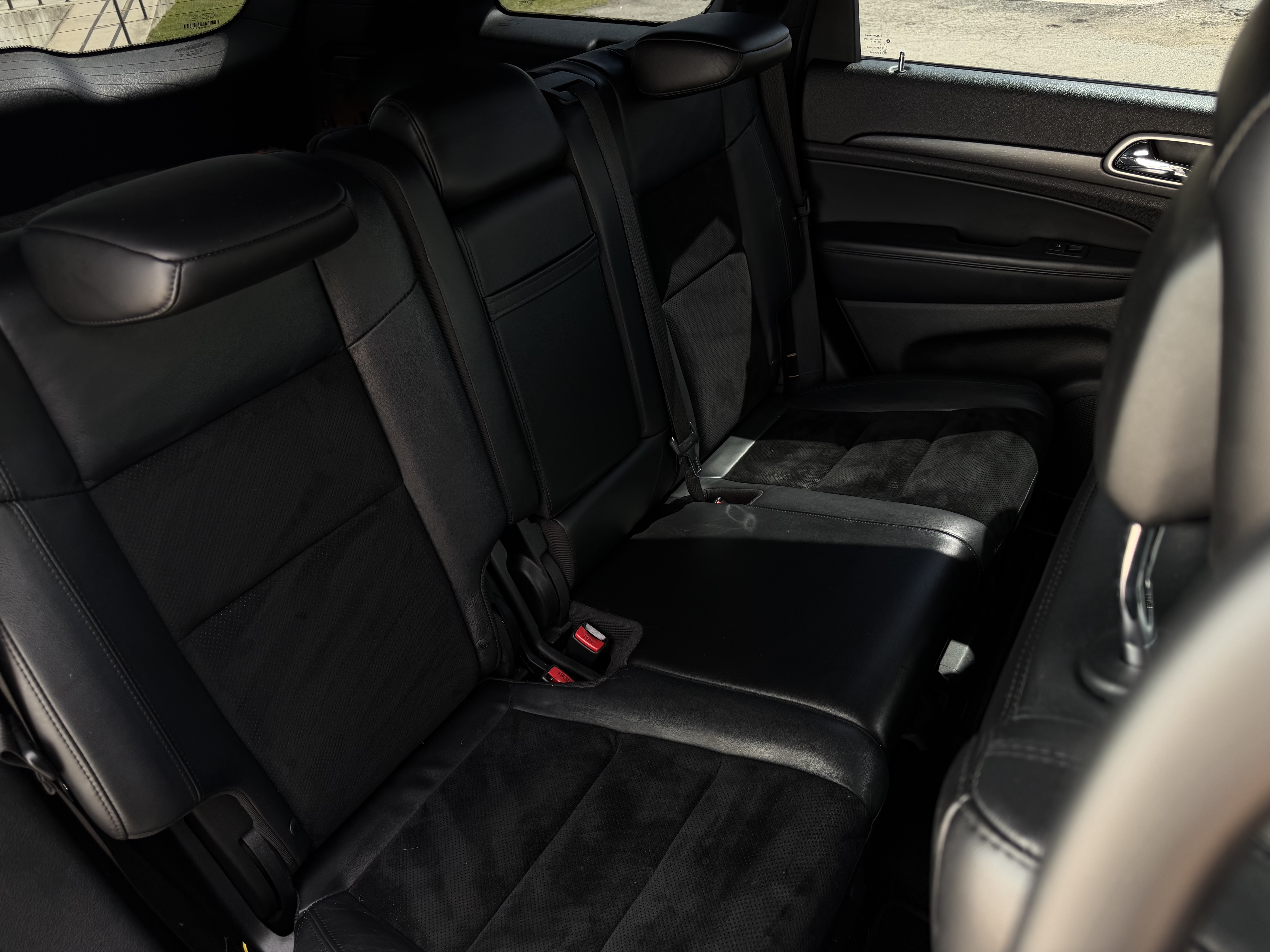 Used 2018 Jeep Grand Cherokee 2WD Laredo image 20