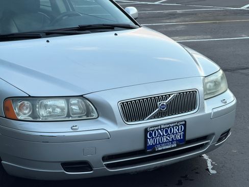 Used 2006 Volvo V70 2.4 image 7