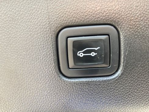 Used 2022 Chevrolet Blazer LT image 20