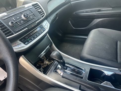 Used 2015 Honda Accord LX image 15