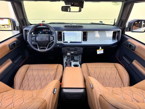 Used 2024 Ford Bronco Raptor AWD/4WD image 30