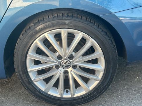 Used 2015 Volkswagen Jetta SE Sedan FWD image 31