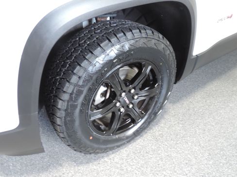 Used 2020 GMC Acadia AWD AT4 image 16