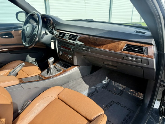 Used 2011 BMW 328i xDrive Coupe AWD/4WD image 9