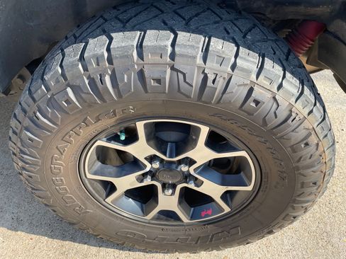 Used 2020 Jeep Wrangler Unlimited Rubicon 4xe image 14