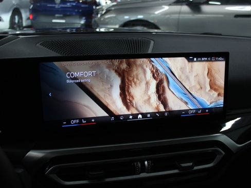 Used 2024 BMW i4 xDrive40i image 30