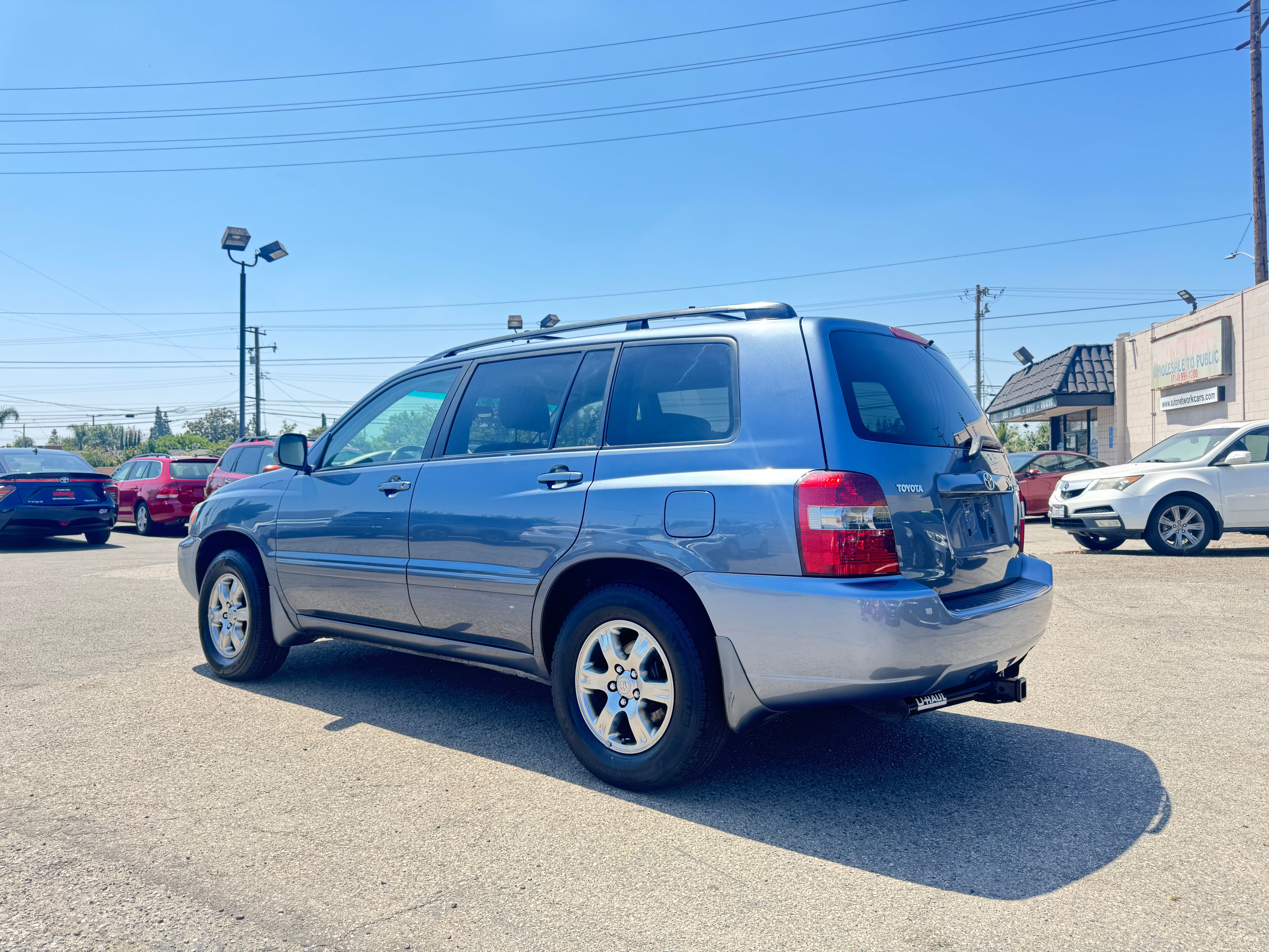 Used 2004 Toyota Highlander w/ 3rd Row FWD image 5