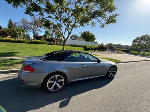 Used 2010 BMW 650i Convertible RWD image 6