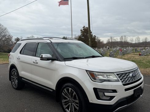 Used 2016 Ford Explorer Platinum image 5