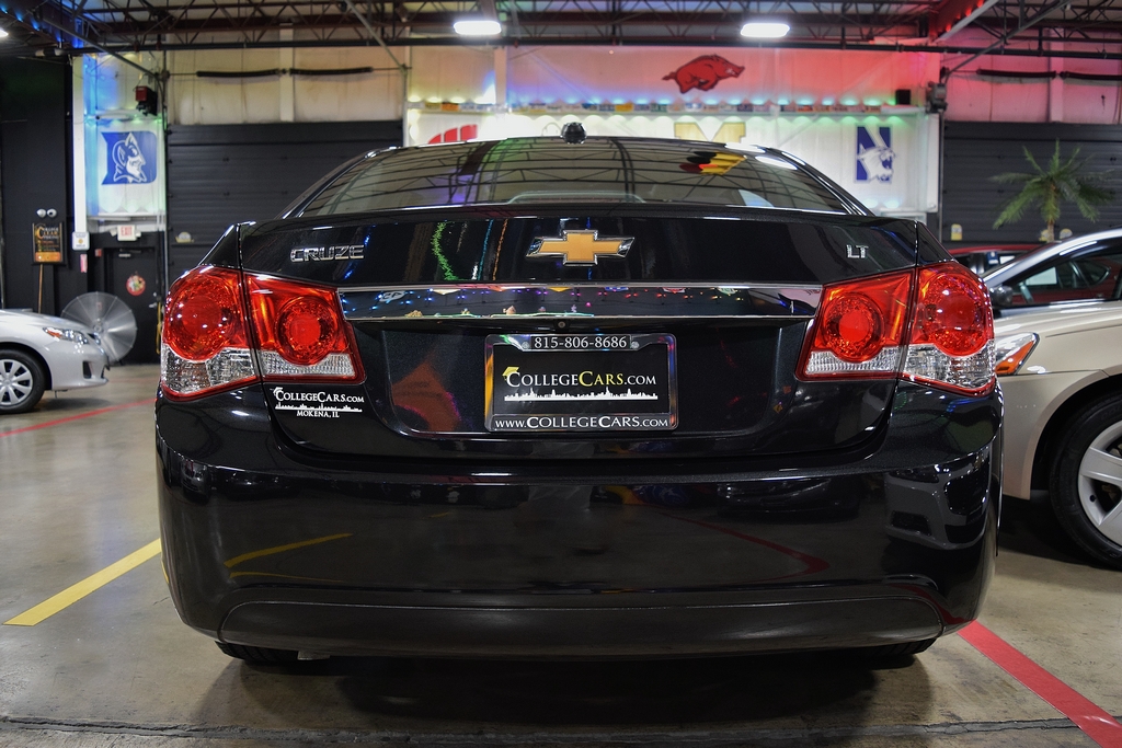 Used 2015 Chevrolet Cruze LT FWD image 9