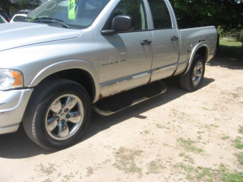 Used 2005 Dodge Ram 1500 Truck 4x4 Quad Cab image 1