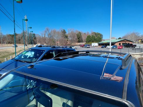 Used 2008 Mercury Mariner Premier image 8