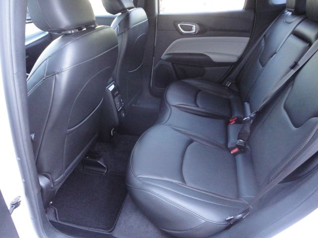 Used 2023 Jeep Compass 4WD Limited image 18