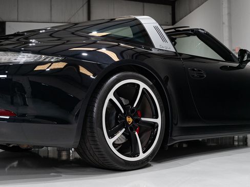 Used 2015 Porsche 911 Targa 4S image 35