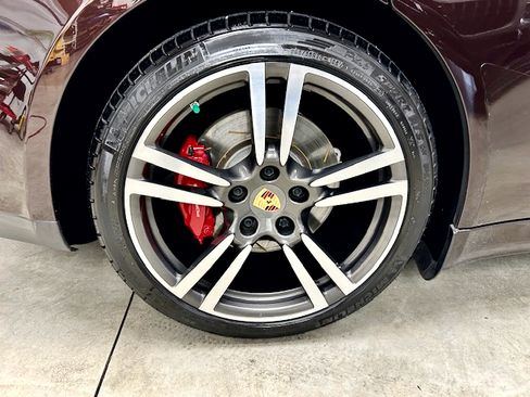 Used 2016 Porsche Panamera Exclusive Series image 29