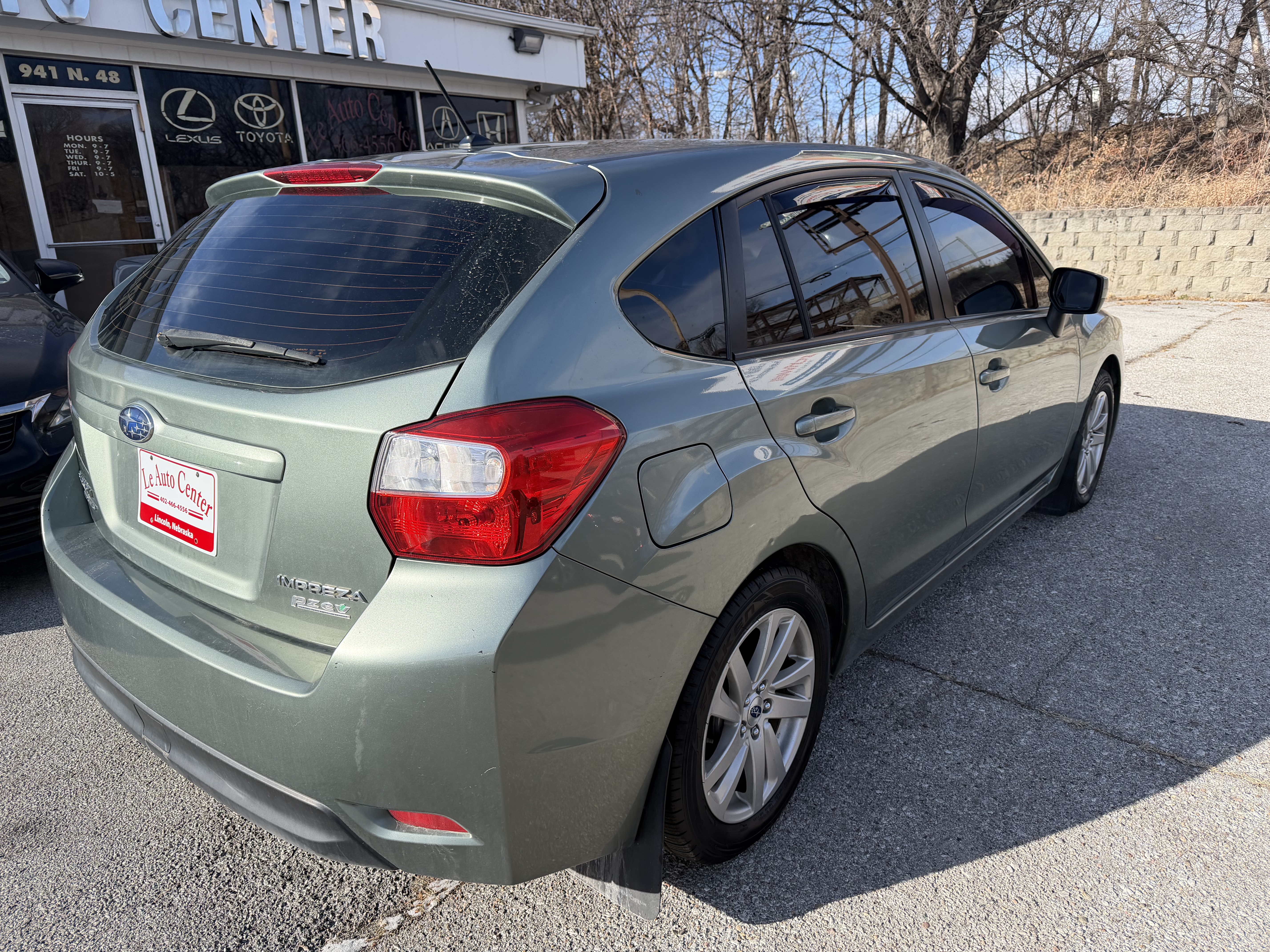 Used 2015 Subaru Impreza 2.0i Premium AWD/4WD image 5
