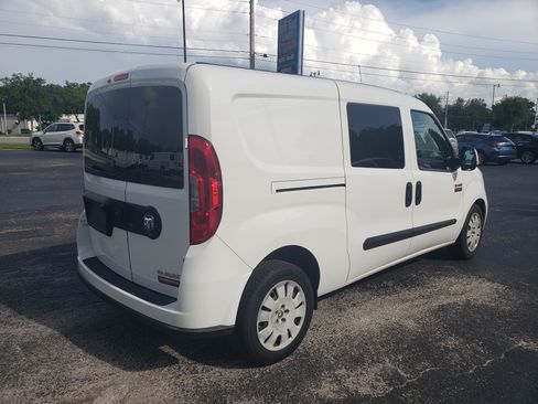 Used 2019 RAM ProMaster City Tradesman SLT image 7