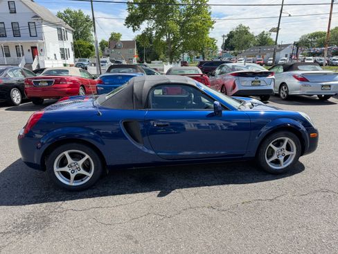 Used 2002 Toyota MR2 Spyder UNAVAIL RWD image 23