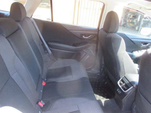 Used 2022 Subaru Outback Premium AWD/4WD image 16