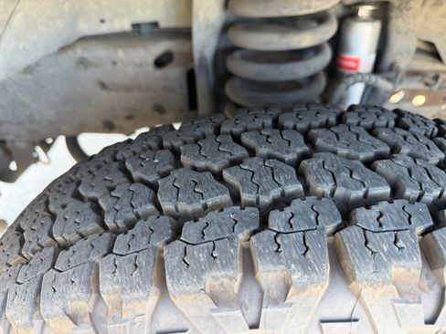 Used 2002 Ford F350 2WD Crew Cab DRW Super Duty image 9