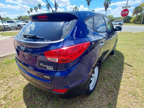 Used 2011 Hyundai Tucson Limited image 5