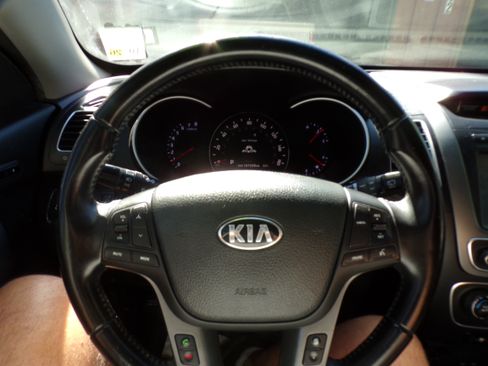 Used 2014 Kia Sorento EX-L image 13