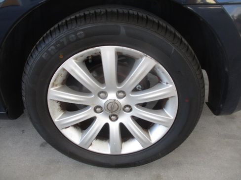 Used 2014 Chrysler 200 Touring Sedan FWD image 36