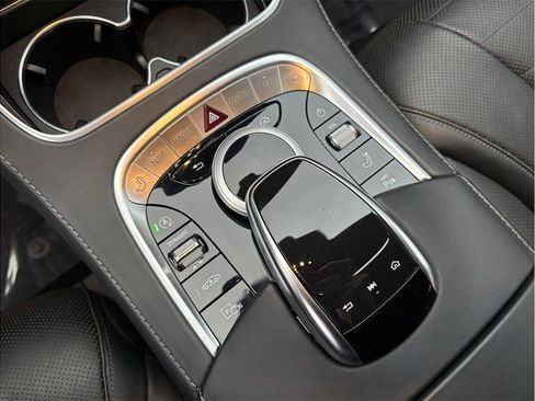 Used 2018 Mercedes-Benz S 560 S 560 Sedan 4D image 33