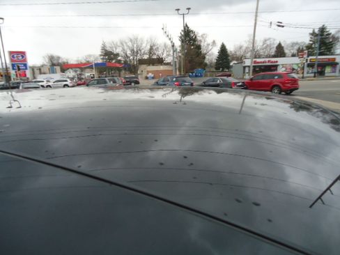 Used 2015 Ford Edge SEL image 16