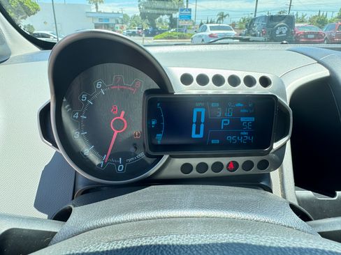 Used 2016 Chevrolet Sonic LT Sedan FWD image 25