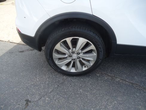 Used 2018 Buick Encore FWD Preferred image 5