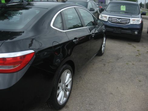 Used 2013 Buick Verano Leather FWD image 4
