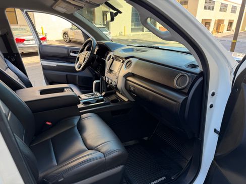 Used 2017 Toyota Tundra TRD Sport image 36
