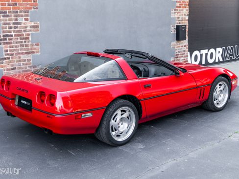Used 1990 Chevrolet Corvette ZR-1 Coupe RWD image 39
