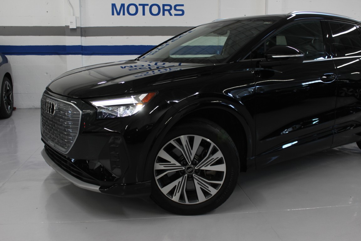 Used 2023 Audi Q4 e-tron Premium RWD image 6
