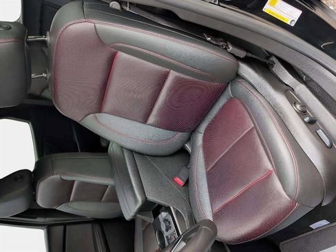 Used 2022 Chevrolet Blazer RS image 9