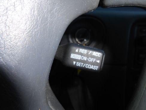 Used 1999 Toyota Camry LE V6 Sedan FWD image 17