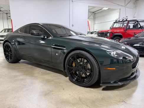 Used 2008 Aston Martin V8 Vantage Coupe RWD image 2