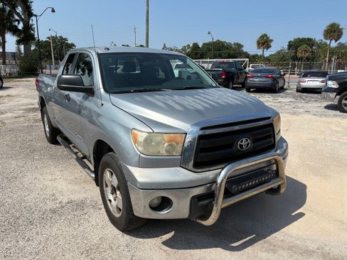 Used 2011 Toyota Tundra 2WD Double Cab image 2