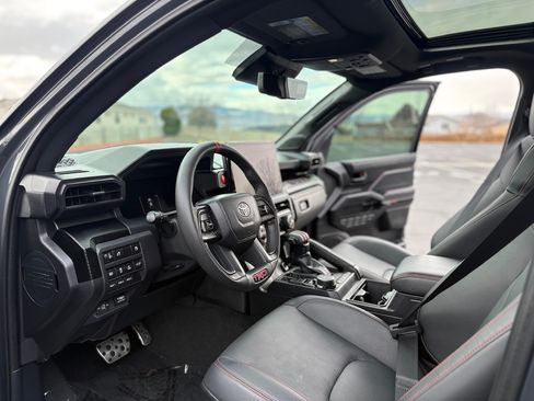 Used 2024 Toyota Tacoma TRD Pro image 14