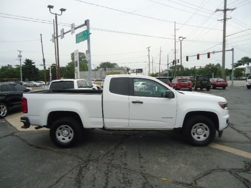 Used 2018 Chevrolet Colorado 2WD Extended Cab W/T image 1