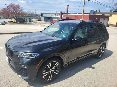 Used 2022 BMW X7 xDrive40i image 4