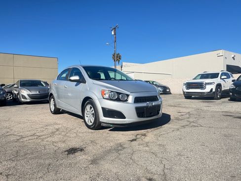 Used 2015 Chevrolet Sonic LT image 8