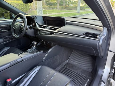 Used 2019 Lexus ES 350 F Sport FWD image 16