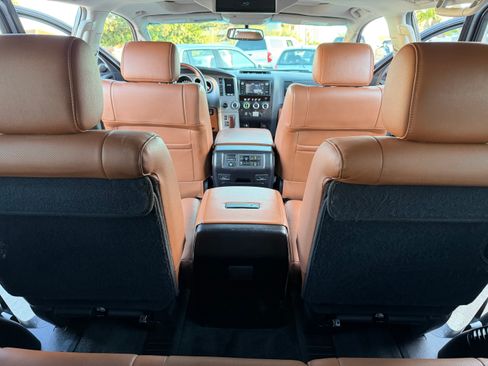 Used 2016 Toyota Sequoia Platinum image 23