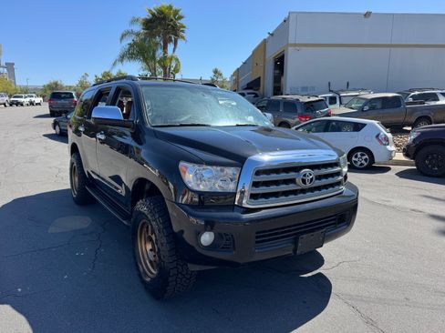 Used 2015 Toyota Sequoia Platinum image 11
