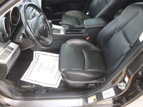 Used 2010 MAZDA MAZDA3 s Grand Touring Hatchback FWD image 15