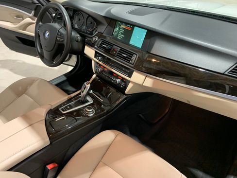 Used 2013 BMW 535i xDrive image 18
